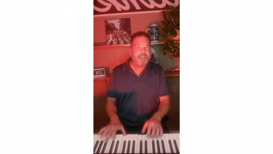 Gallery photo 5 of Frank Jurgens - Piano Entertainer/One-Man Band