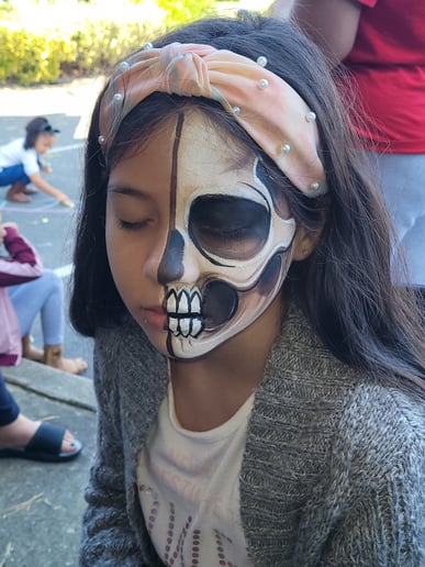 Gallery photo 2 of Fabulous Faces, face painting by Kellie