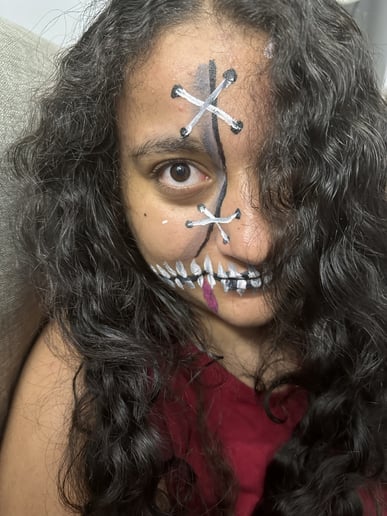 Gallery photo 2 of Face paint