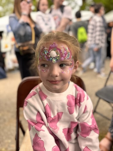 Gallery photo 7 of Face Paint with Mit