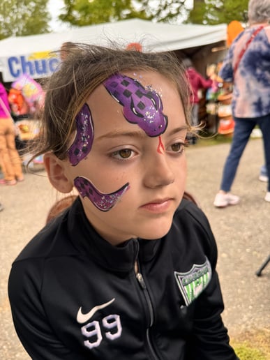 Gallery photo 9 of Face Paint with Mit