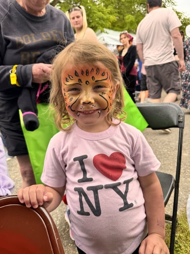 Gallery photo 10 of Face Paint with Mit