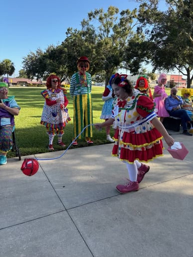 Gallery photo 8 of BabyDoll The Clown