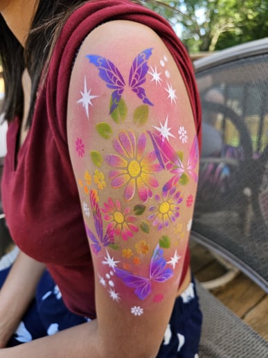 Gallery photo 8 of Face Painting and Airbrush