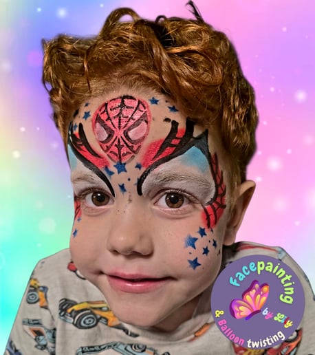 Gallery photo 4 of Face Painting and Balloon Twisting Lily