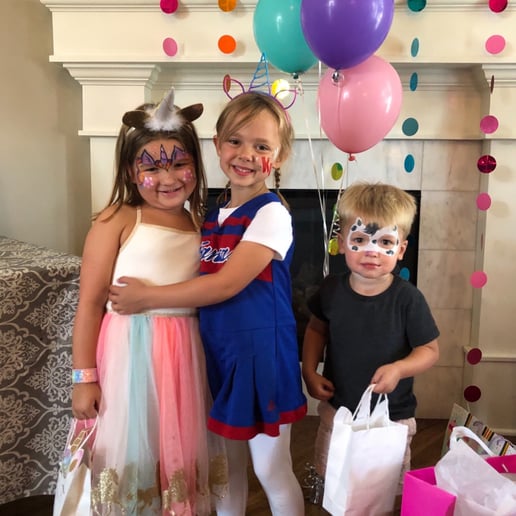 Gallery photo 9 of Face Painting and Glitter Artist