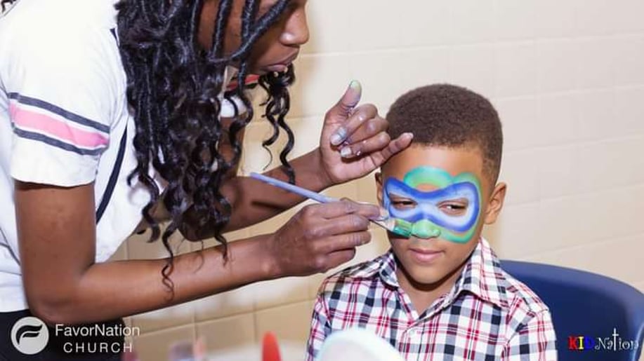 Gallery photo 4 of Face Painting by GwineeB