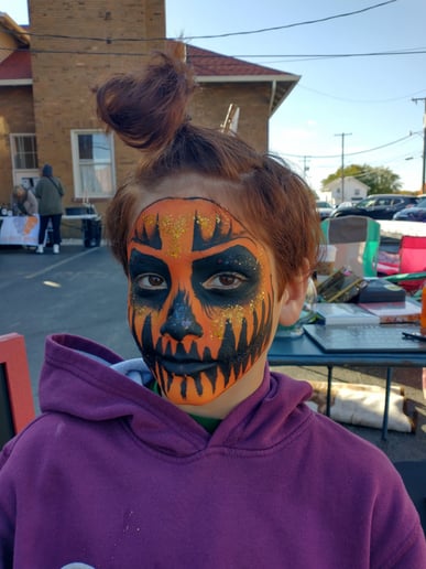 Gallery photo 8 of Indiana caricatures, live painting, and face paint