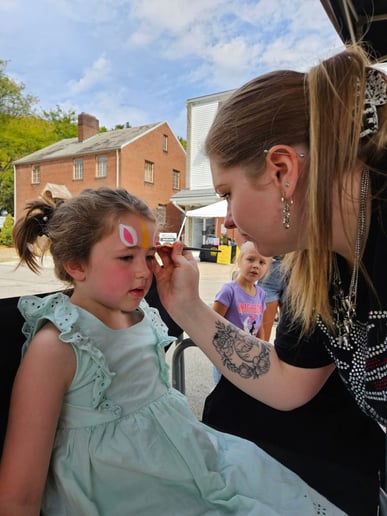Gallery photo 3 of Face Painting With Falon