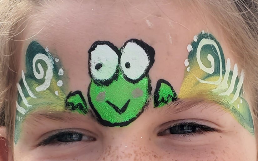 Gallery photo 4 of FacePaint by Mani