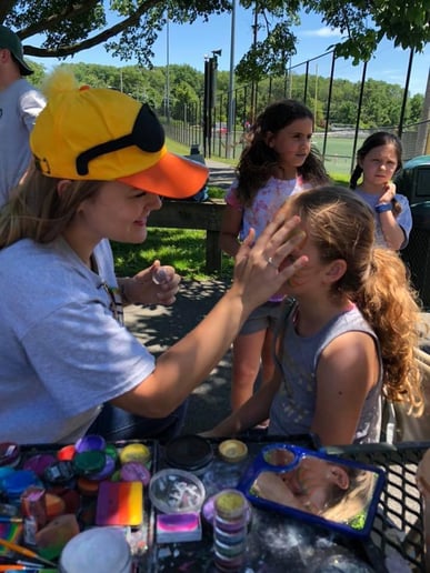 Gallery photo 1 of Facepainting Mel