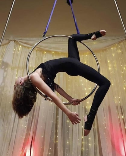 Gallery photo 4 of FAERIAL Arts Performance Troupe