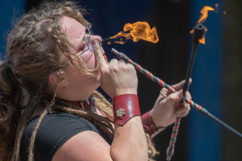 Gallery photo 3 of Lady Pyromancer