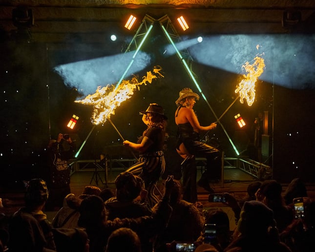 Gallery photo 10 of Lady Pyromancer