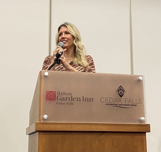 Gallery photo 4 of Faith-based Female Empowerment Speaker