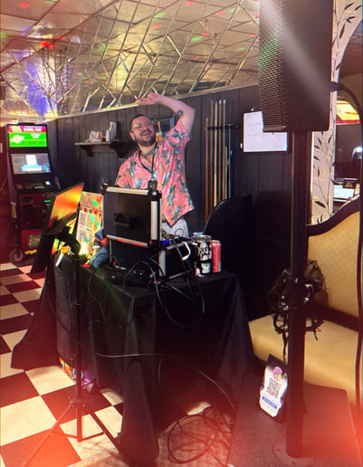 Gallery photo 4 of Karaoke With ADHDalex