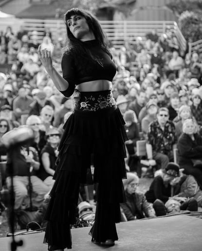 Gallery photo 13 of Fanny Ara Flamenco Dance Company