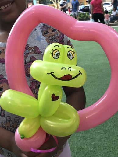 Gallery photo 11 of Fantasy Balloons and Face Painting