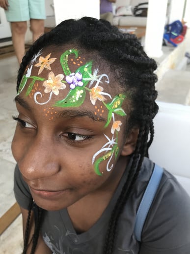 Gallery photo 36 of Fantasy Balloons and Face Painting