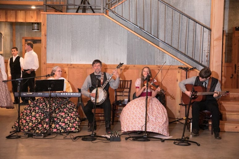 Gallery photo 2 of Farnum Family Music