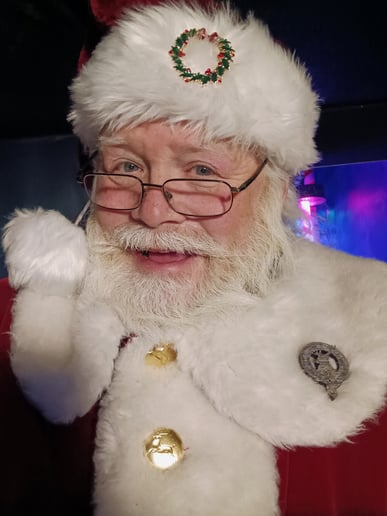 Gallery photo 4 of Father Yule