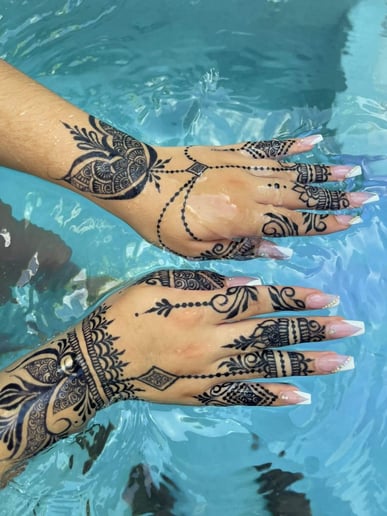 Gallery photo 5 of Faudiah's heena