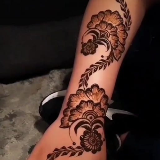 Gallery photo 6 of Faudiah's heena