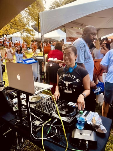 Gallery photo 8 of DJ Jesska