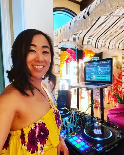 Gallery photo 10 of DJ Jesska