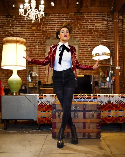 Gallery photo 2 of Felice LaZae