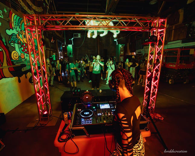 Gallery photo 5 of Mount Hood DJs