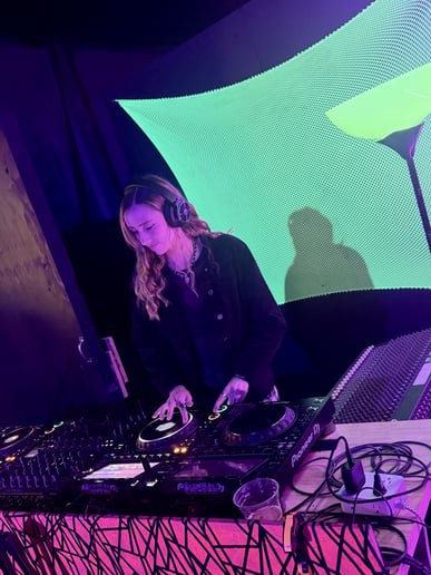 Gallery photo 6 of Mount Hood DJs