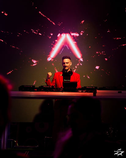 Gallery photo 9 of Mount Hood DJs