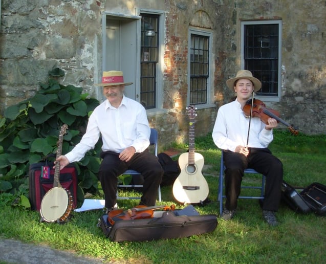 Gallery photo 2 of Fiddling Thomsons