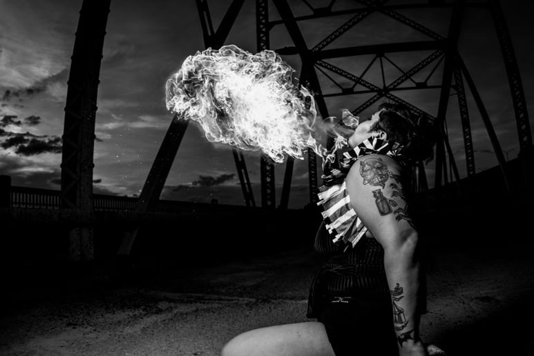 Gallery photo 4 of FiFi Switchblade
