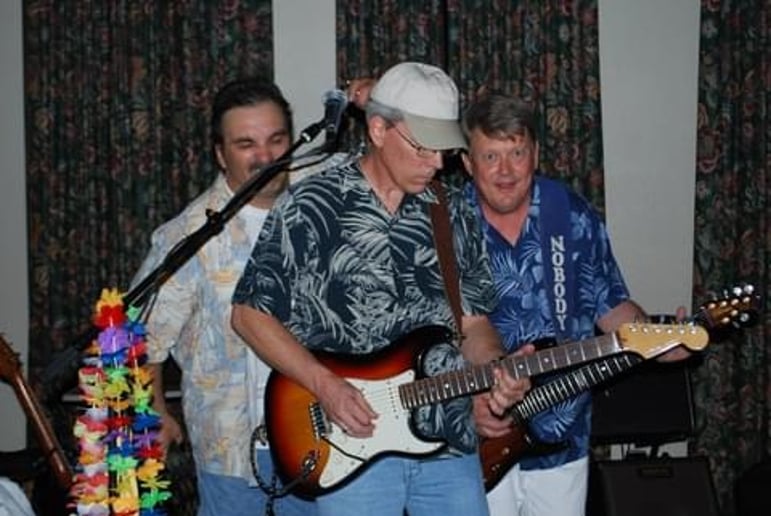 Gallery photo 3 of Fin City - Jimmy Buffett Tribute Band
