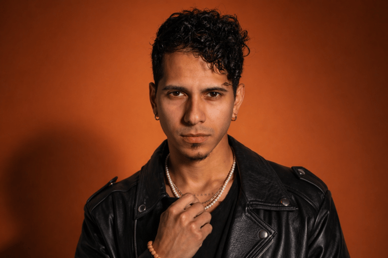 Gallery photo 1 of FINOL | Country, Rock & Latin Hits