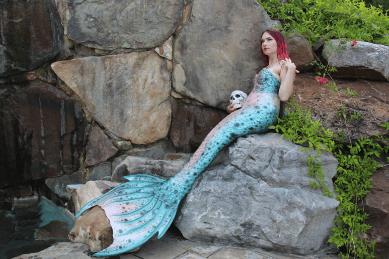 Gallery photo 4 of Helena the Mermaid