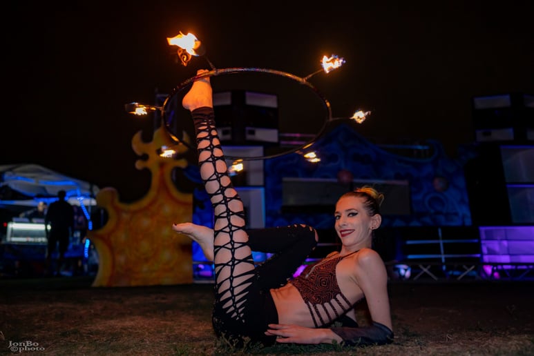Gallery photo 1 of Miss Twisted Rose Fire & LED Dancing