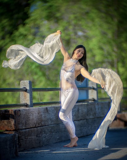 Gallery photo 6 of Fire flow and eating, aerial dancing