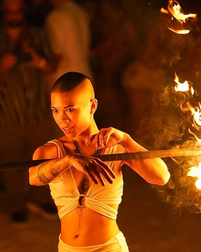 Gallery photo 3 of Fire Dancer, Fire Show & Entertainment – LIZULI Dragon