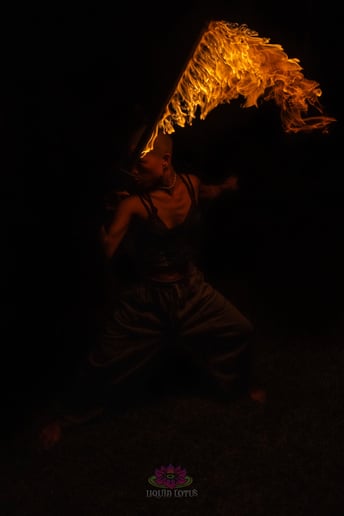 Gallery photo 3 of Fire Dancer, Fire Show & Entertainment – LIZULI Dragon