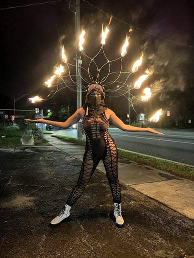 Gallery photo 5 of Fire Performing by Syanne Seaweed