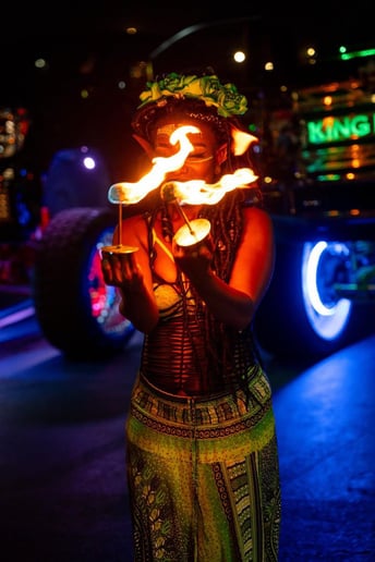 Gallery photo 6 of Fire Performing by Syanne Seaweed