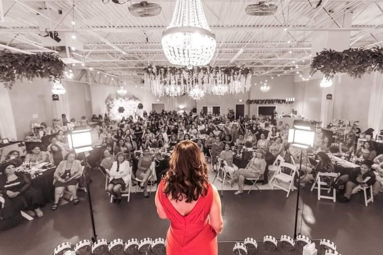 Gallery photo 9 of Victoria Olivia / Motivational Keynote Speaker