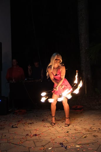 Gallery photo 1 of Fireblondie