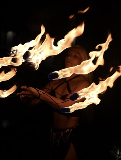 Gallery photo 3 of Fireblondie