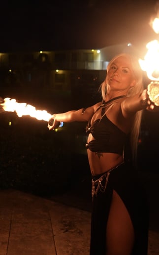 Gallery photo 4 of Fireblondie