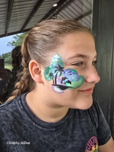 Gallery photo 6 of Firefly Jaime Facepainting