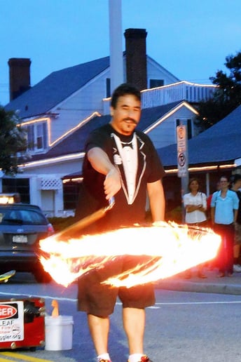 Gallery photo 5 of Keith Leaf - Amazing Fire Juggler